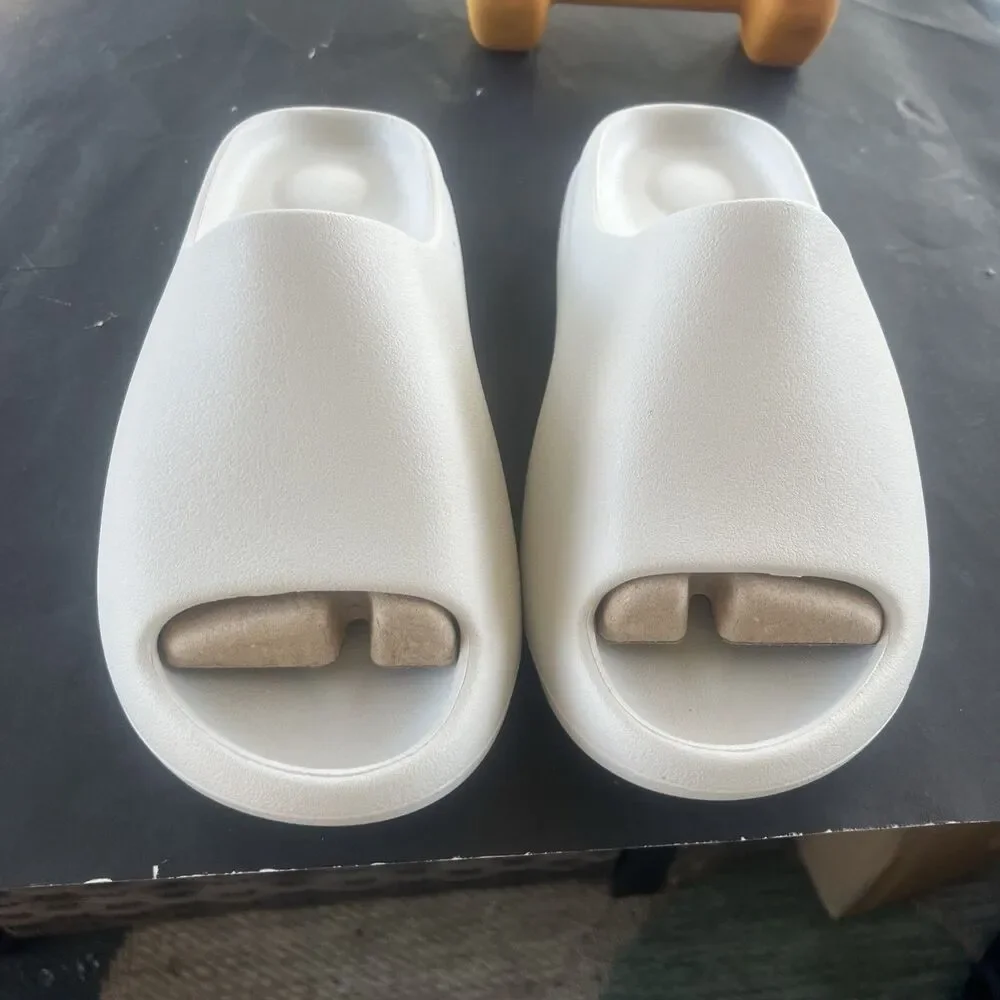 ys-01 yeezy slides Size12